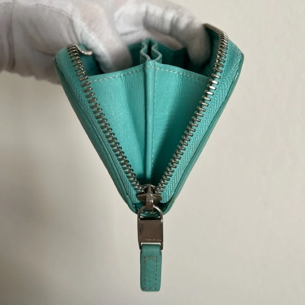 TIFFANY & Co. blue zip around wallet Italy